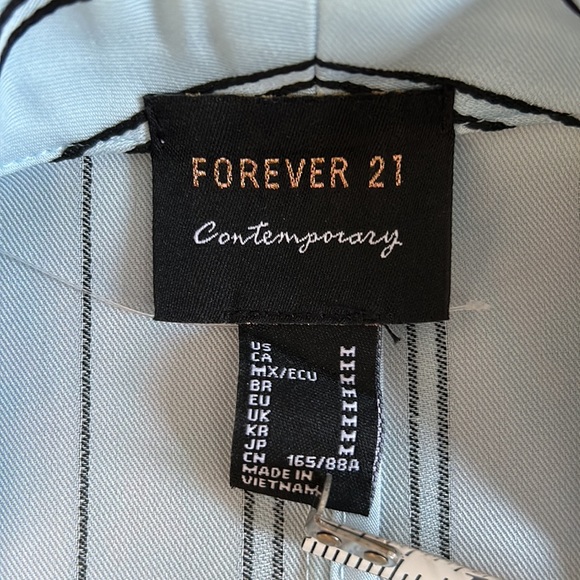 NWT light blue pinstripe suit set - Picture 7 of 10